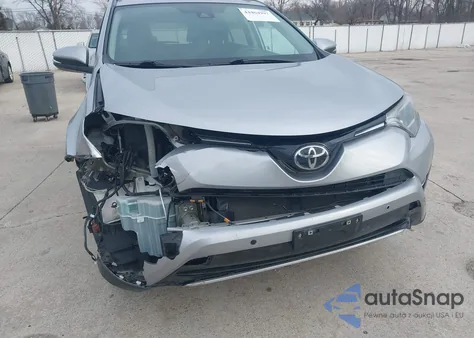 2017 Toyota Rav4 Xle z USA, uszkodzony, nr VIN 2T3RFREV1HW616019